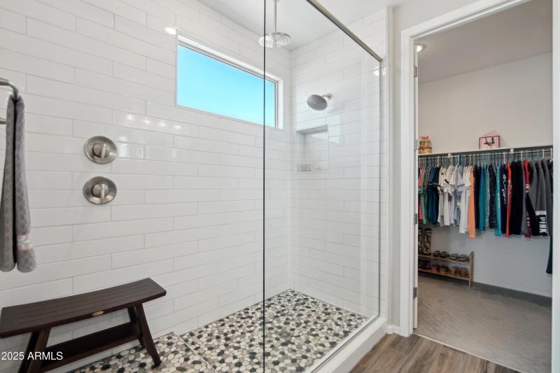 32-print-N Pioneer Dr-2604-032