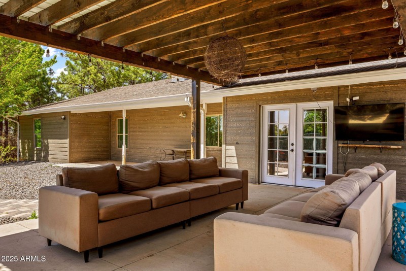 541WDueceOfClubs-ShowLowAZ-27