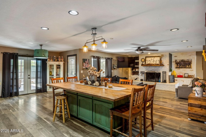 541WDueceOfClubs-ShowLowAZ-13