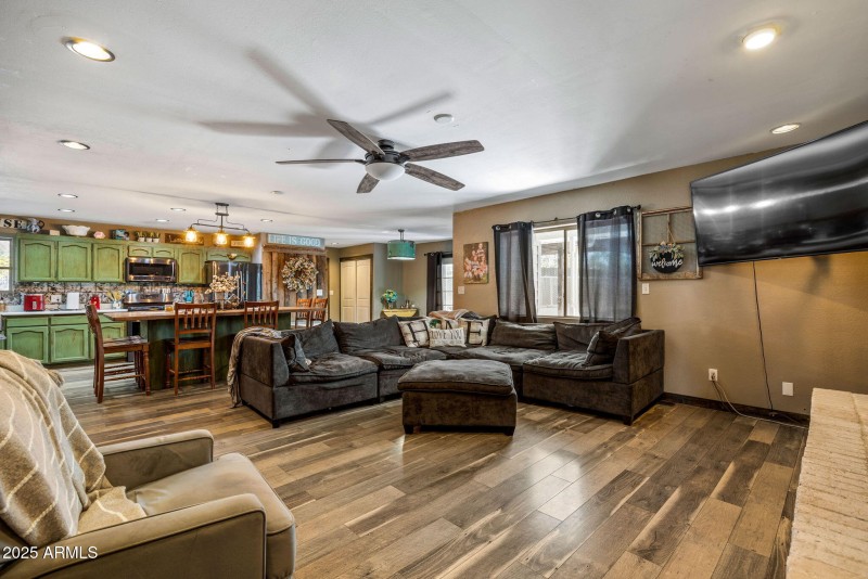 541WDueceOfClubs-ShowLowAZ-8