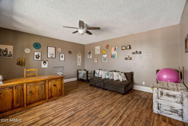 541WDueceOfClubs-ShowLowAZ-7