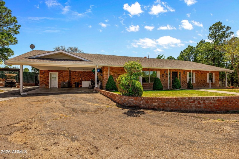 541WDueceOfClubs-ShowLowAZ-2