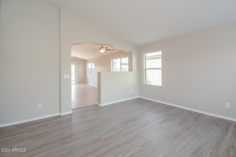 008-photo-bonus-room-8256718