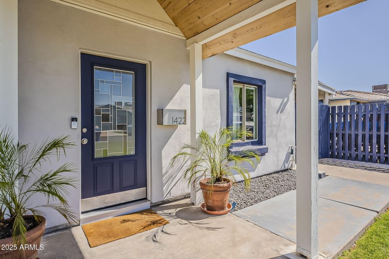 25-web-or-mls-Windsor-6