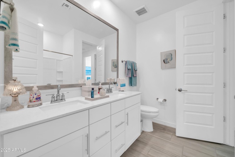 16593 W Alameda Rd-17