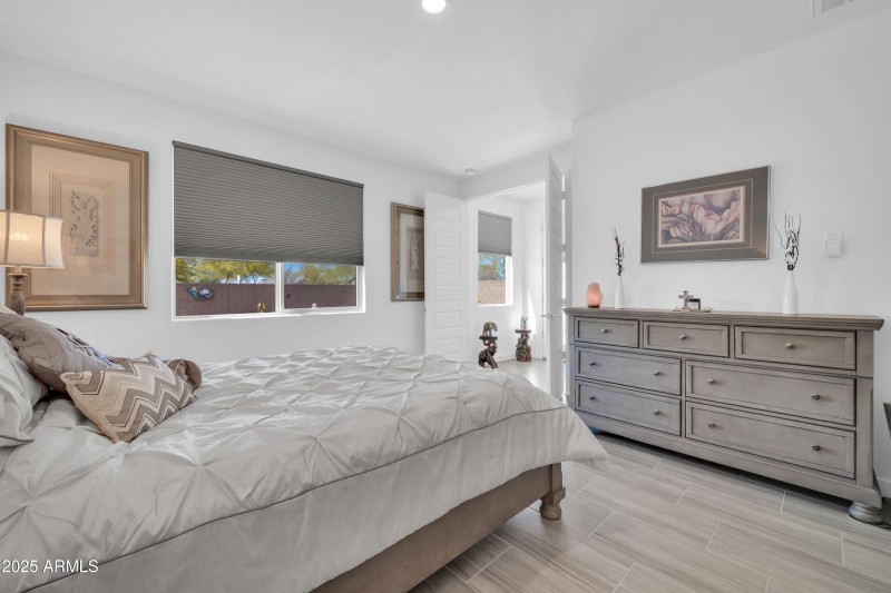 16593 W Alameda Rd-21