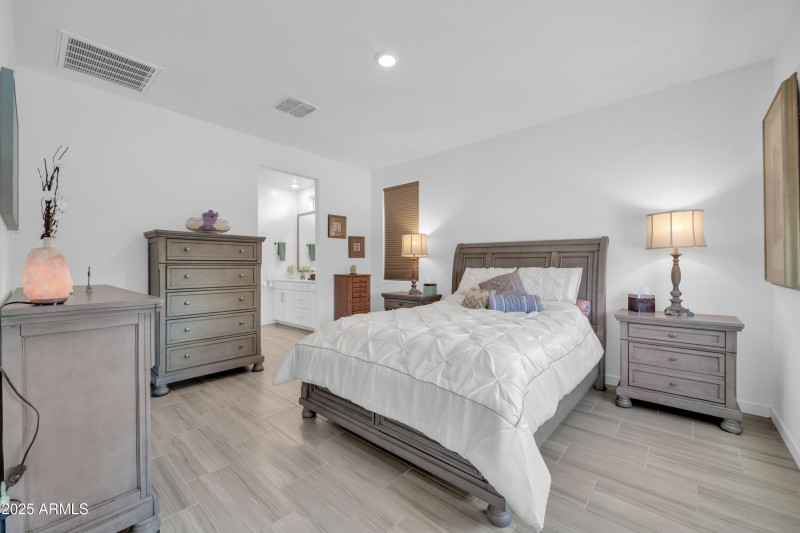 16593 W Alameda Rd-23