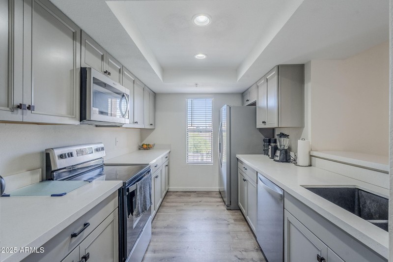 LOOK AT THIS KITCHEN