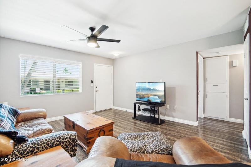 7-web-or-mls-W Santa Fe Dr-2904-007