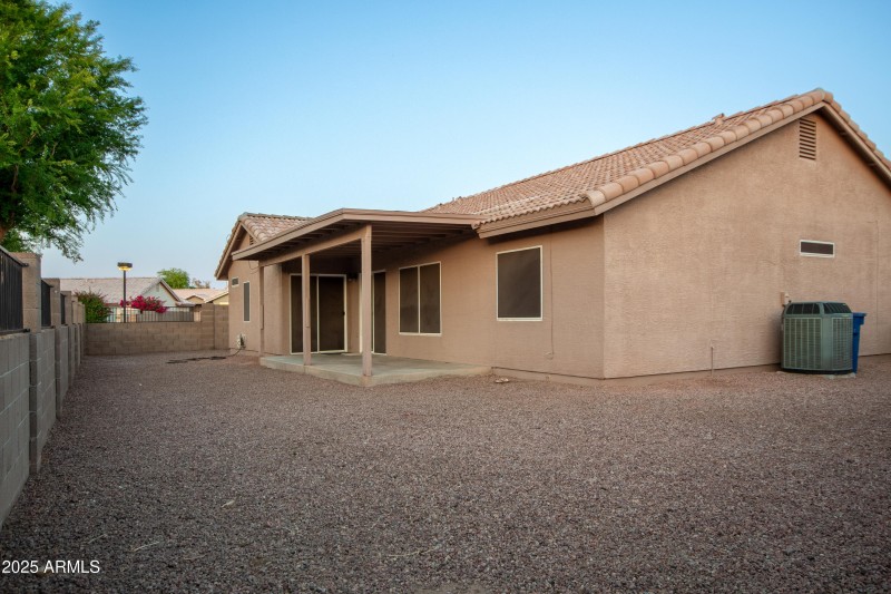 6810e3_26 - Wagon Wheel