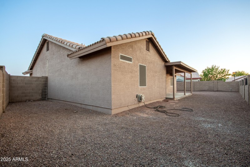 6810e3_28 - Wagon Wheel