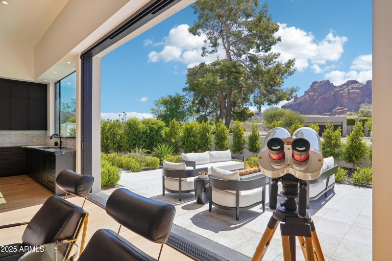 18-print-E Solano Dr-2904-016