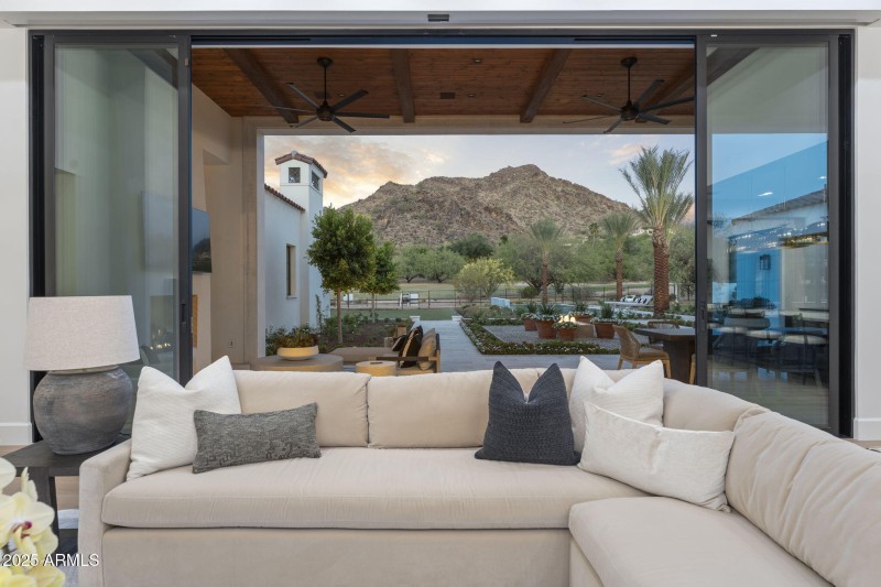 Great Room Mountain view