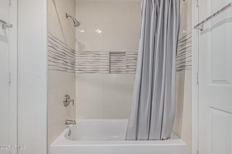 Refreshing Guest Bathroom