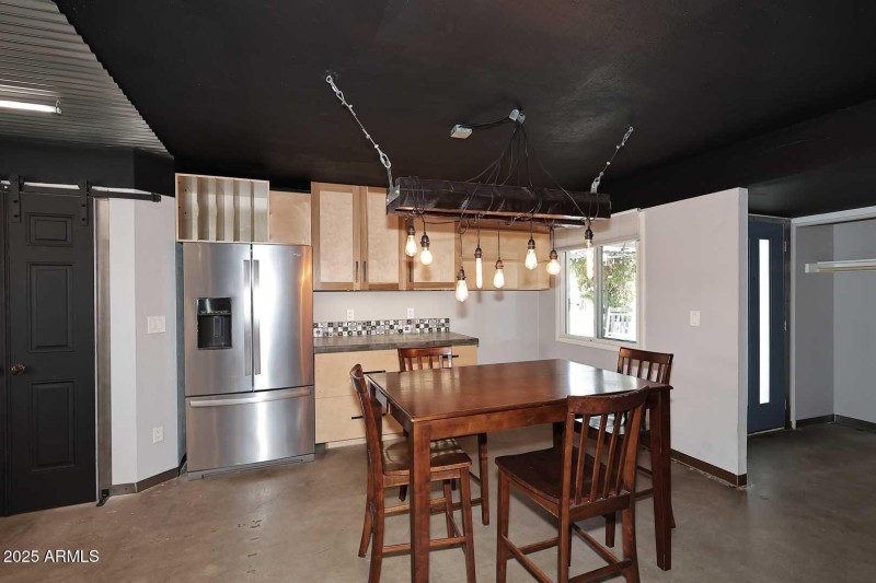 Kitchen-Breakfast Area