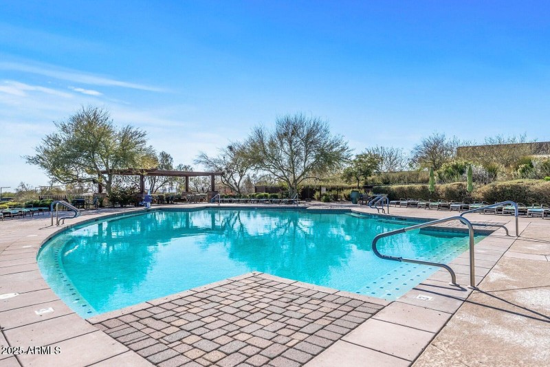 20250129034219424321000000-o