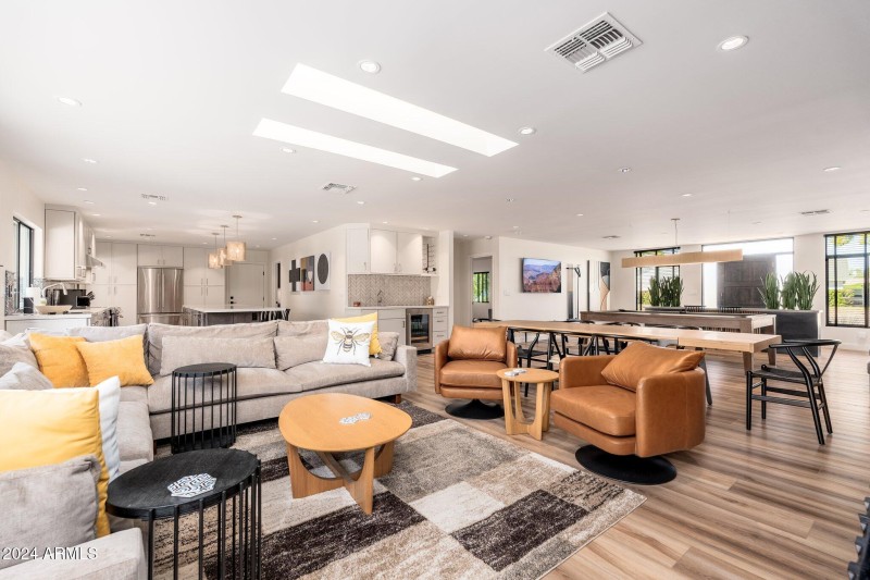 6025 E Charter Oak Rd - 17