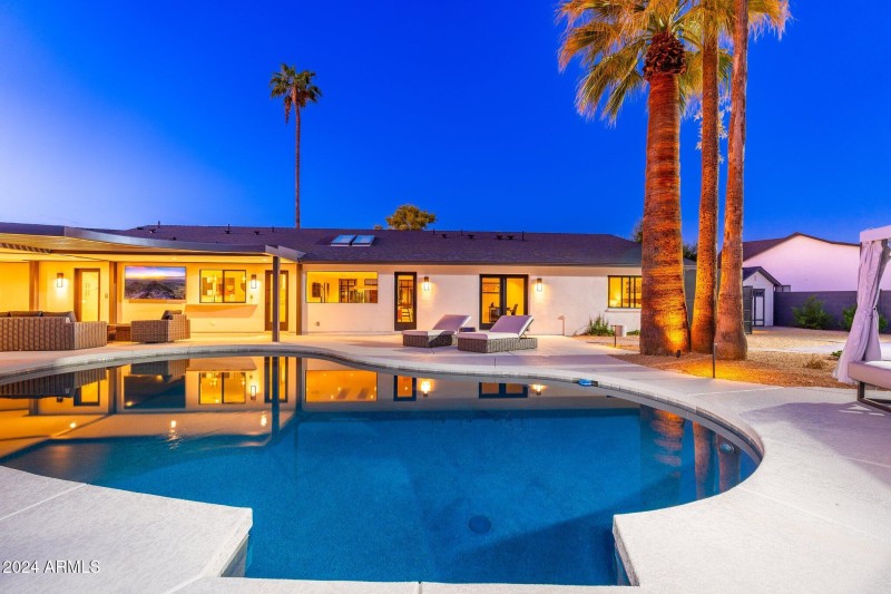 6025 E Charter Oak Rd - 87