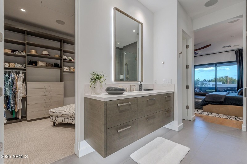 048_Primary Walkin Closet