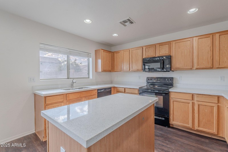 8-web-or-mls-Bramwell-8