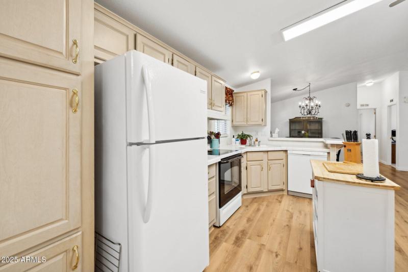 12-web-or-mls-3901-e-pinnacle-peak-rd-10