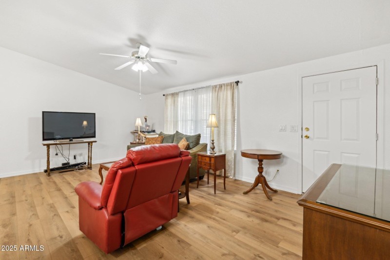 6-web-or-mls-3901-e-pinnacle-peak-rd-105