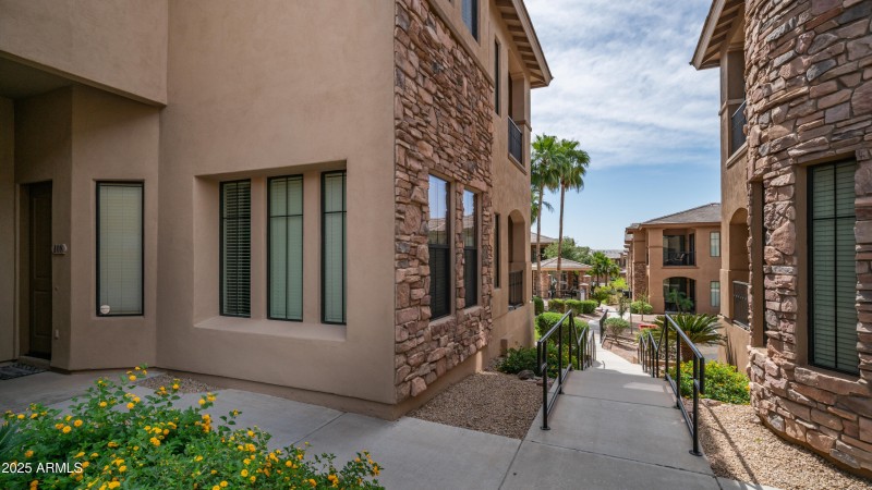 15550 S 5th Ave Unit 108 Exterior Photos