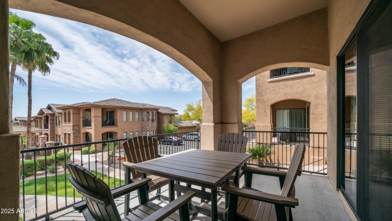 15550 S 5th Ave Unit 108 Exterior Photos