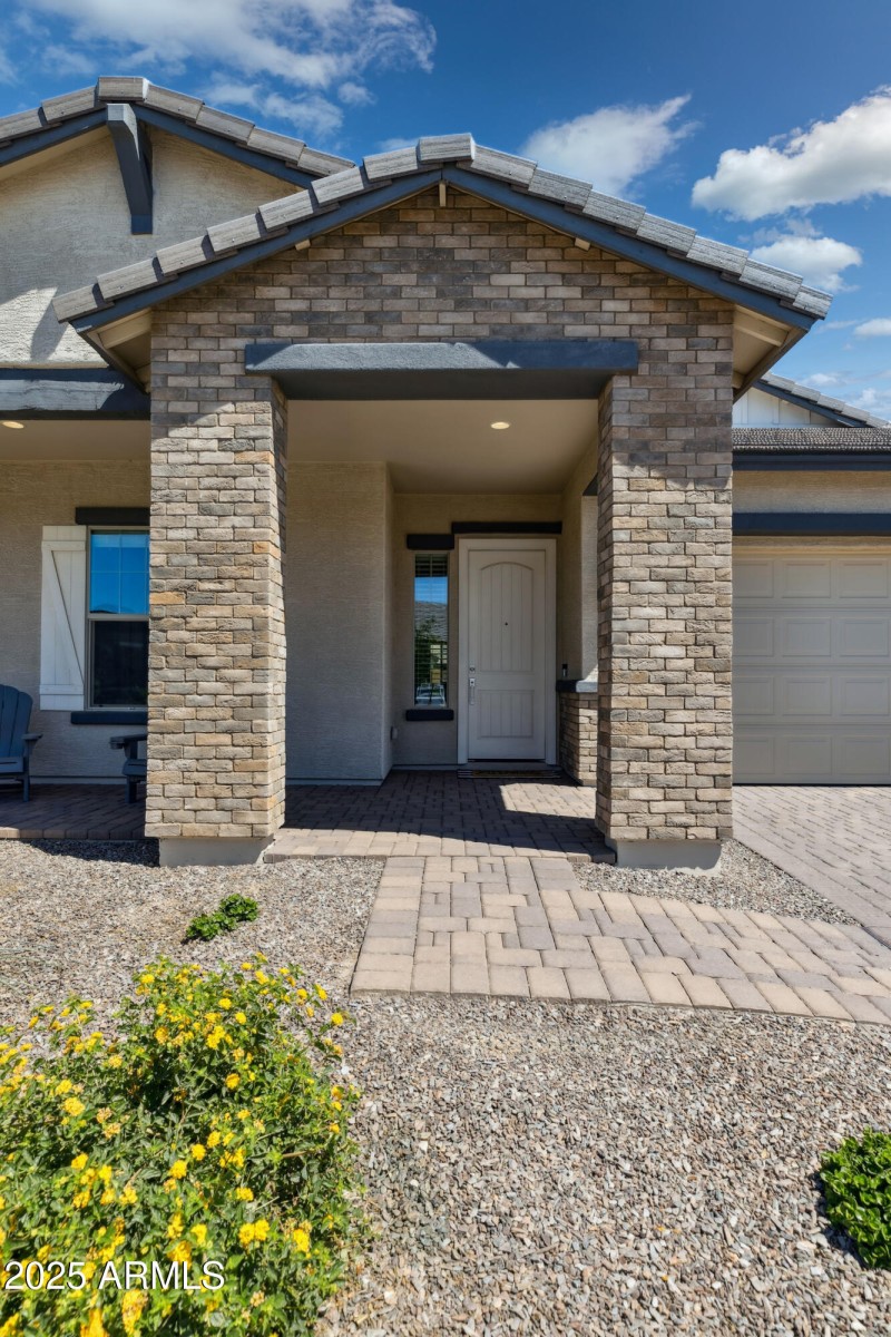 20606 E Avenida Del Valle Ct