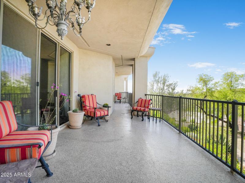 Main Balcony 02