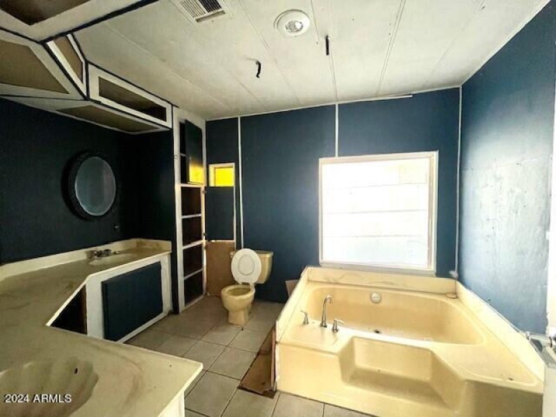 Large Bathroom