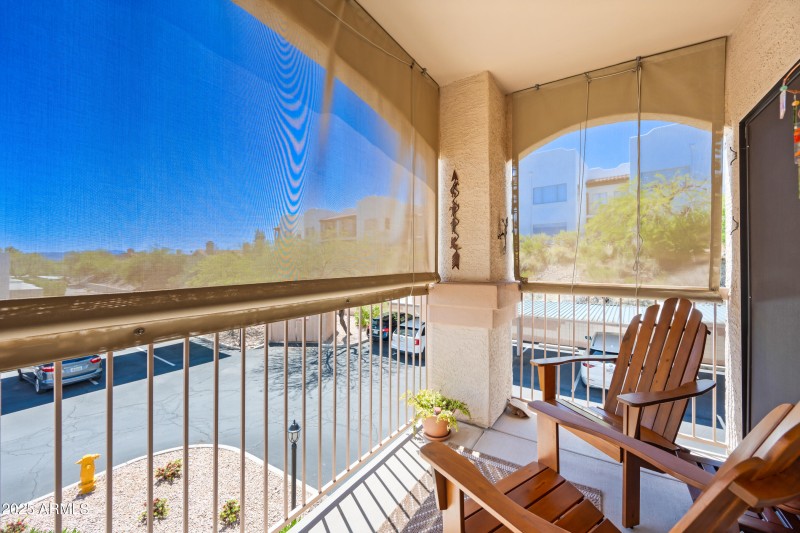 20-16631EELB212-ocupix