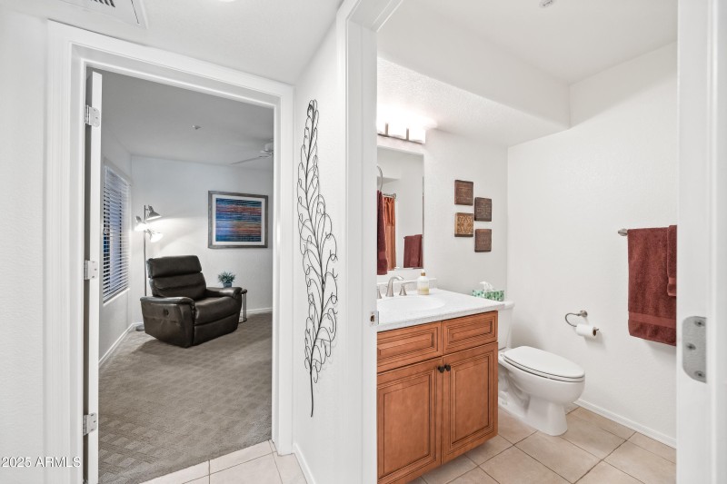 29-16631EELB212-ocupix