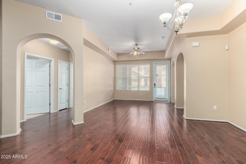 04 Mountain View 12107