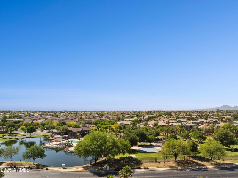 41-web-or-mls-21019-n-sansom-dr