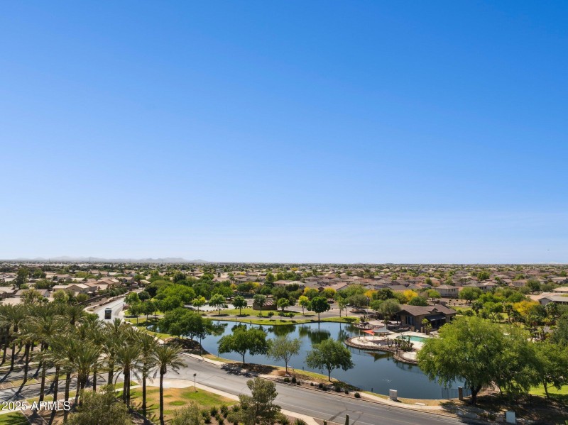 42-web-or-mls-21019-n-sansom-dr