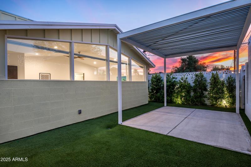 7646 E Catalina Dr-52