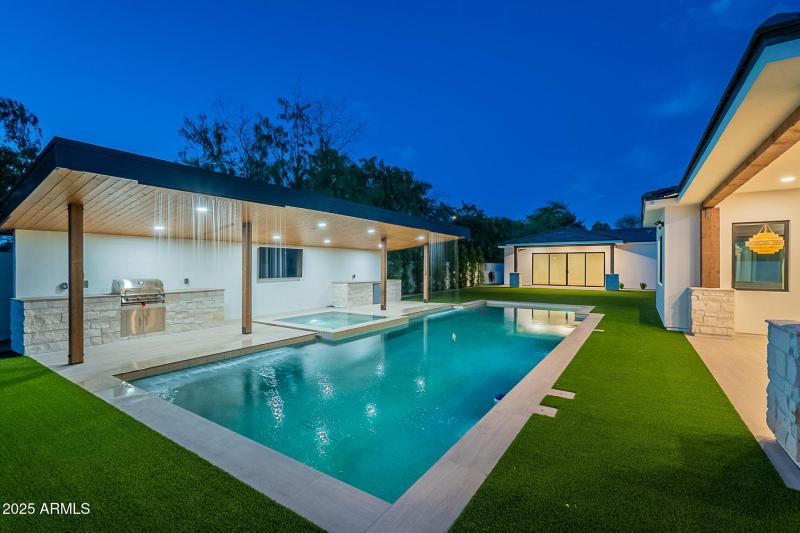 146-web-or-mls-Augusta-twilight-24