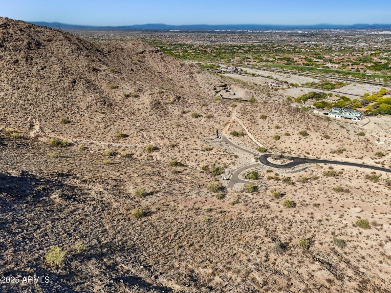 4-web-or-mls-3388-n-highlands-dr-38