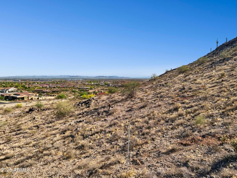 15-web-or-mls-3388-n-highlands-dr-38