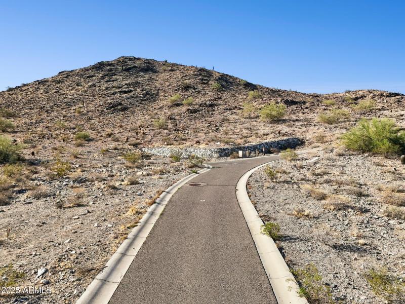 3-web-or-mls-3367-n-highlands-dr-39