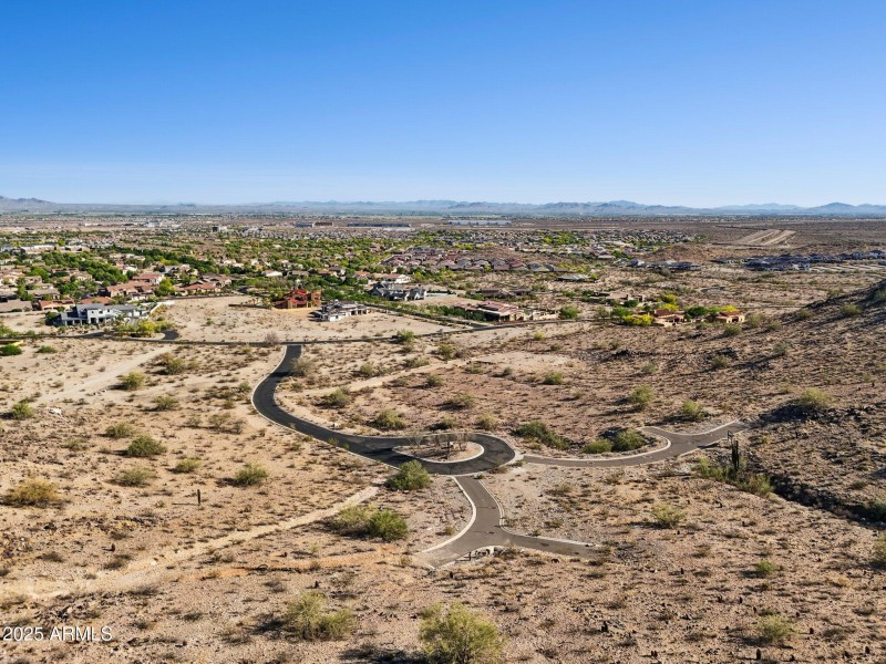 16-web-or-mls-3367-n-highlands-dr-39