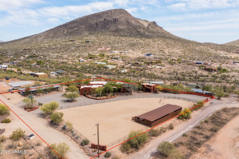 Horse Property w/ Mountain Views