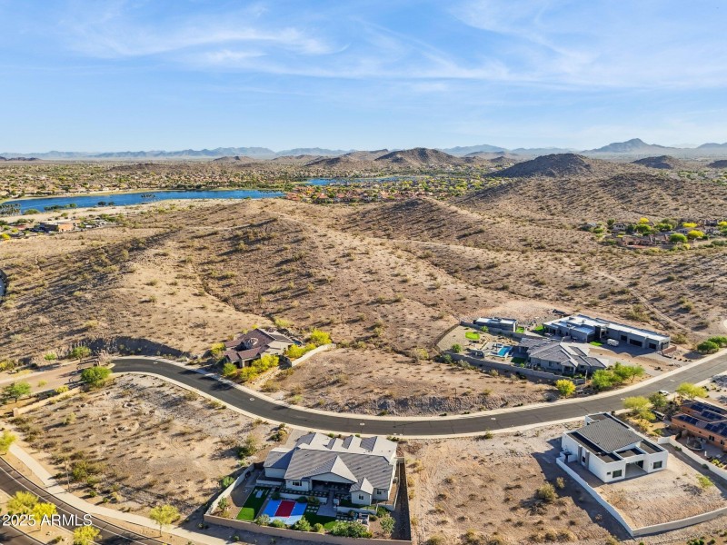 3-web-or-mls-17837-w-estes-way