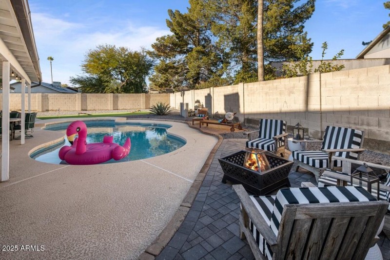 CBBD21A7-FBB9-4891-9D5E-A9A805D715DB_1_1