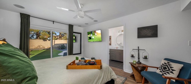 C4B8C593-BCCD-423F-8D99-8FD4B2BACD58_1_1