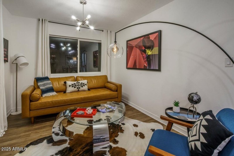 29563F44-E3F9-4AFF-8A7F-868CA8D85A85_1_1