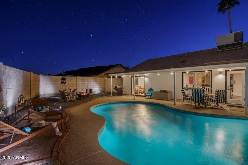 84DB6F40-55C1-410C-A0A8-924D6CC13743_1_1