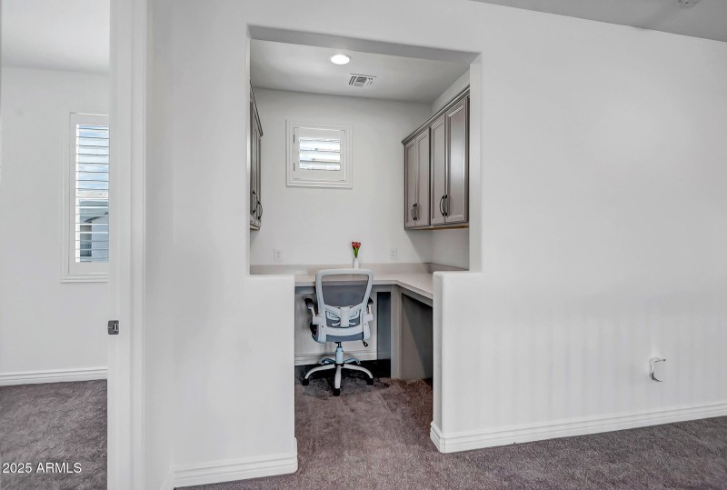 TECH OR STUDY AREA UPSTAIRS