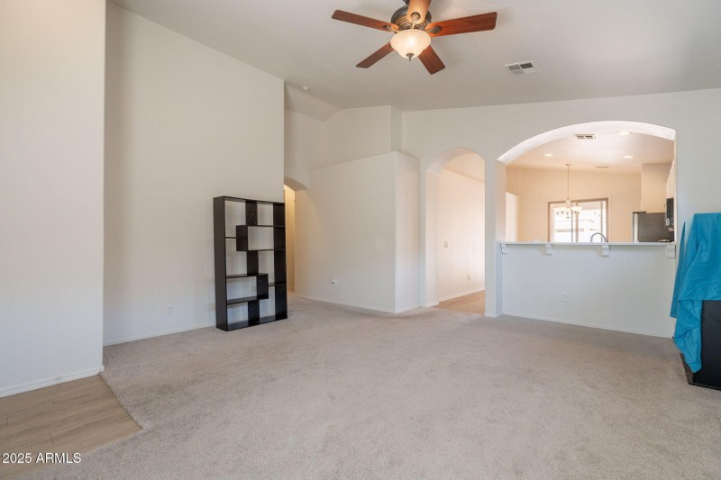 8-web-or-mls-Hubbard-8